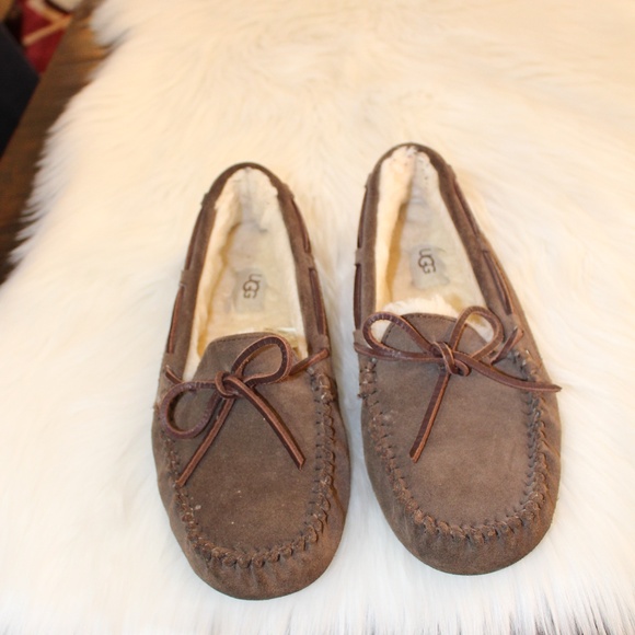 UGG, Dakota slippers moccasin - Picture 2 of 9